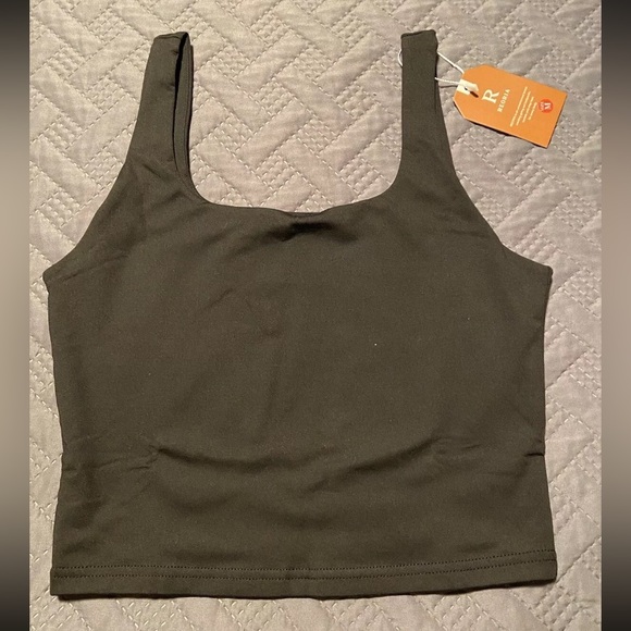 2-Crop Top by Reoria Size Medium Buttery Soft Sports Bra-1 White & 1 Black - Picture 5 of 11